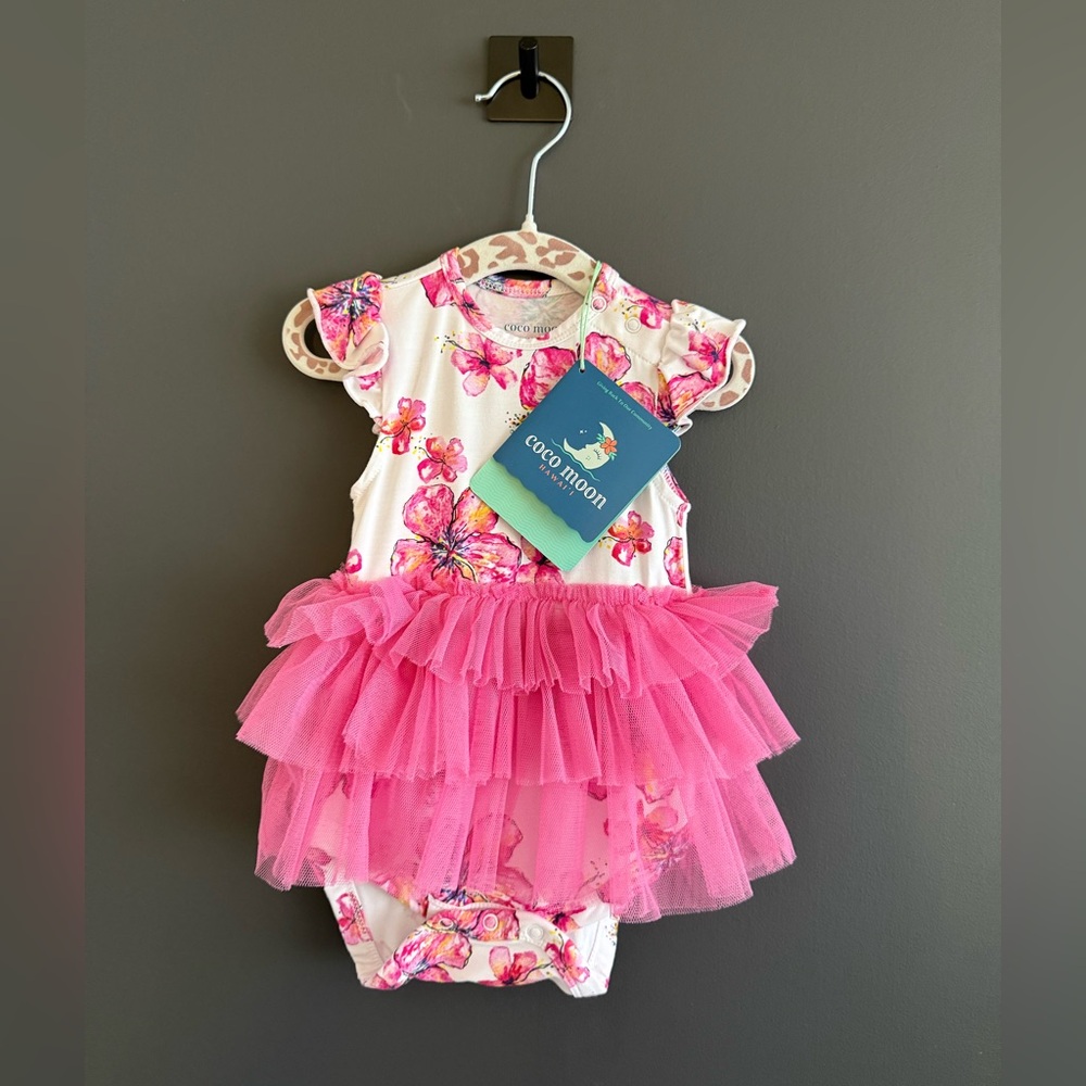 Coco Moon hibiscus kiss tutu onesie 0-6 months